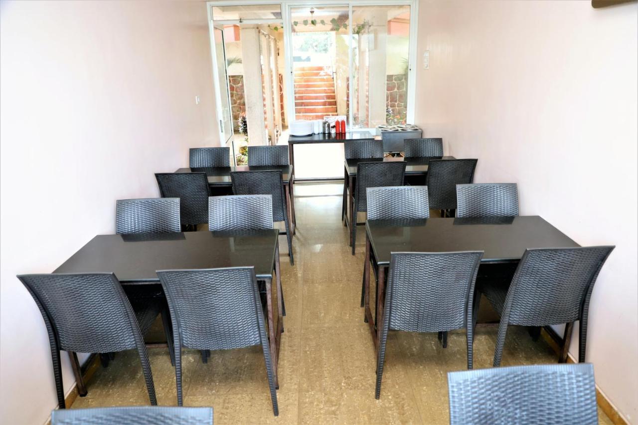 潘奇加尼 河宫旅馆酒店 外观 照片