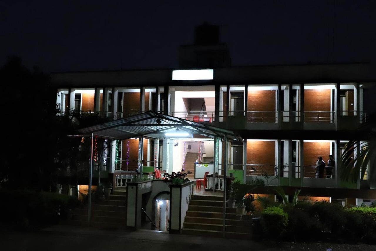 潘奇加尼 河宫旅馆酒店 外观 照片