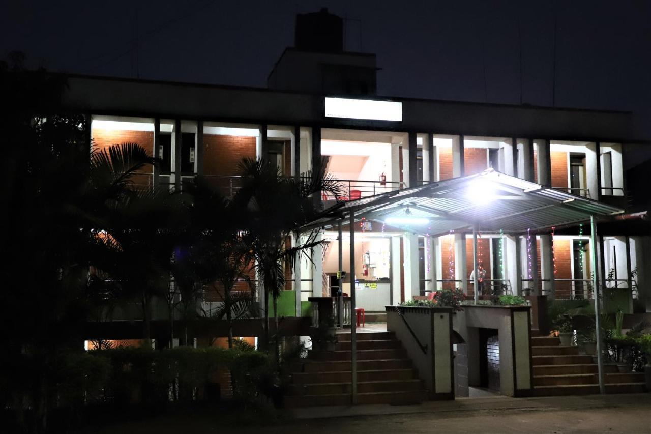 潘奇加尼 河宫旅馆酒店 外观 照片